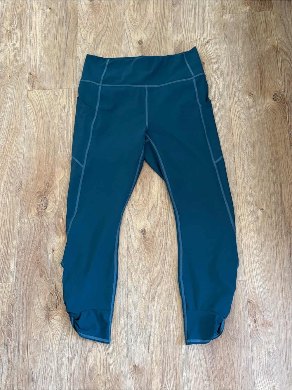 Fabletics Oasis Teal Womens Pure Lux High Waist Capri Leggings Intricate Ankle M